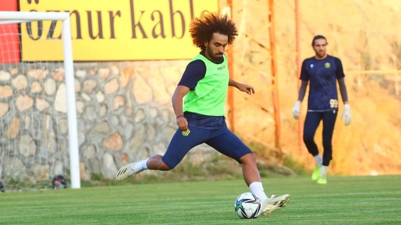Sadık Çiftpınar ilk antrenmanına çıktı
