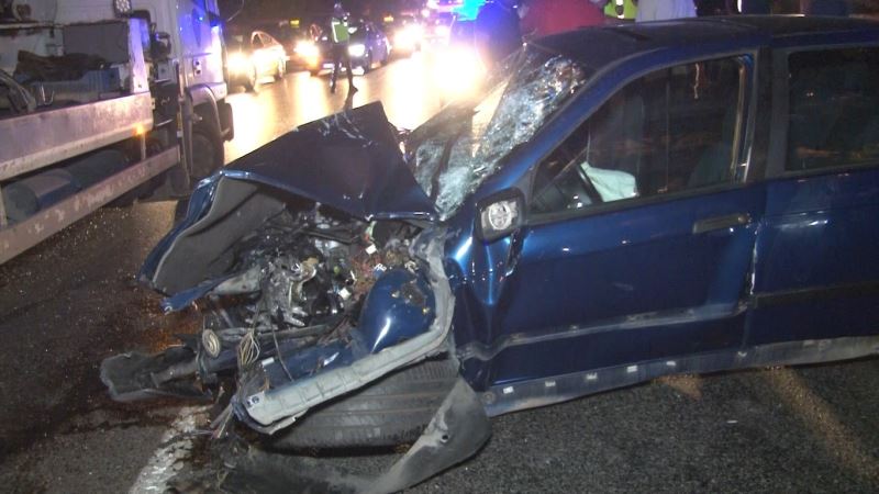 Sarıyer’de yarışan iki otomobil zincirleme kazaya neden oldu: 6 yaralı
