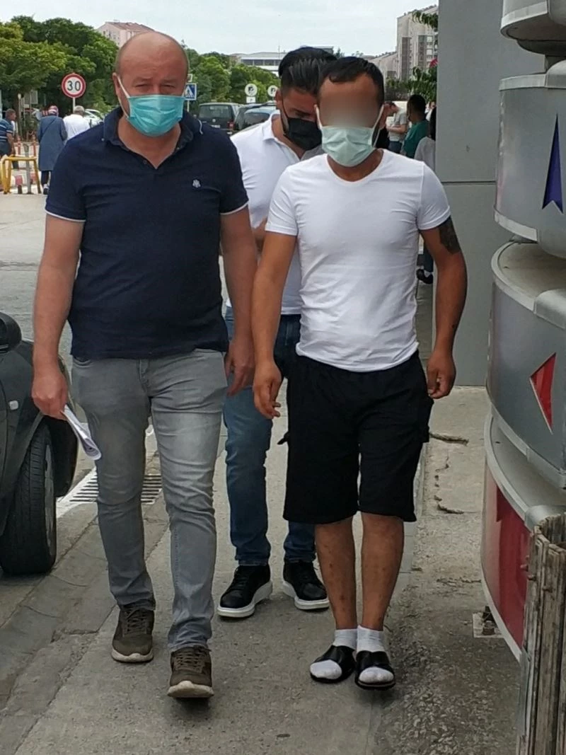 Bıçaklanınca hastanede iç çamaşırından uyuşturucu çıkan şahıs gözaltına alındı
