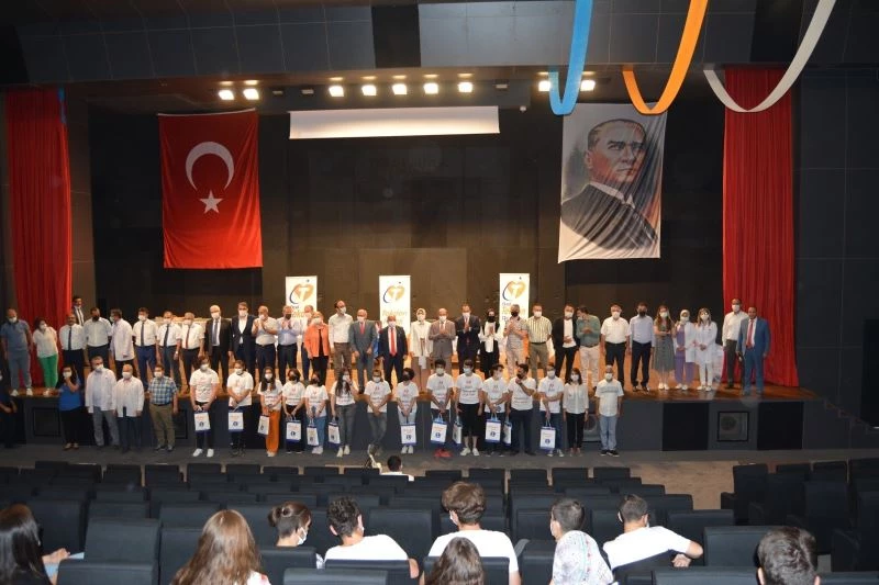 Tekden Eğitim Kurumları’ndan YKS’de ilk binde 11 öğrenci