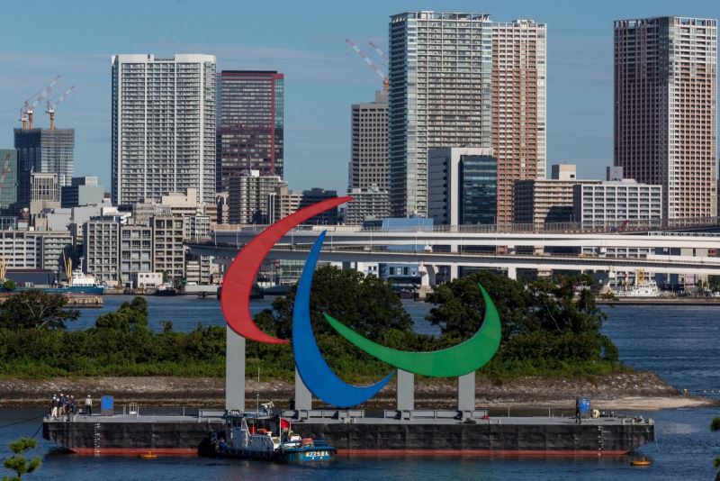 Dev paralimpik sembolü Tokyo’da görücüye çıktı
