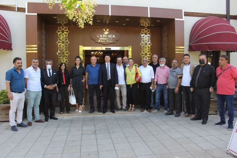 Ünlü Cerrah Gözde Sağlık Grubu ile anlaştı
