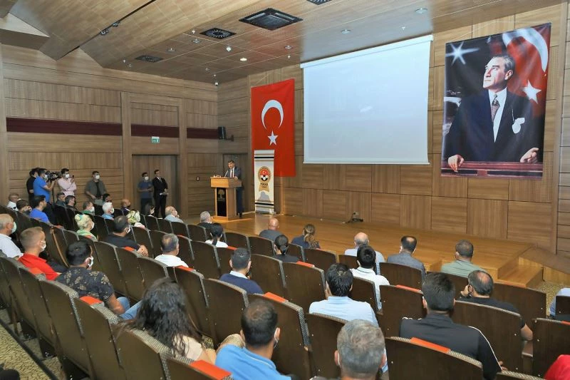 Futbol camiası, Mehmet Hayri Özkeçeci’yi andı
