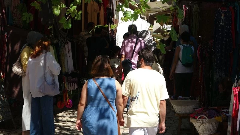 3 bin yıllık geçmişi olan tarihi ilçe ziyaretçilerin tercihi oldu
