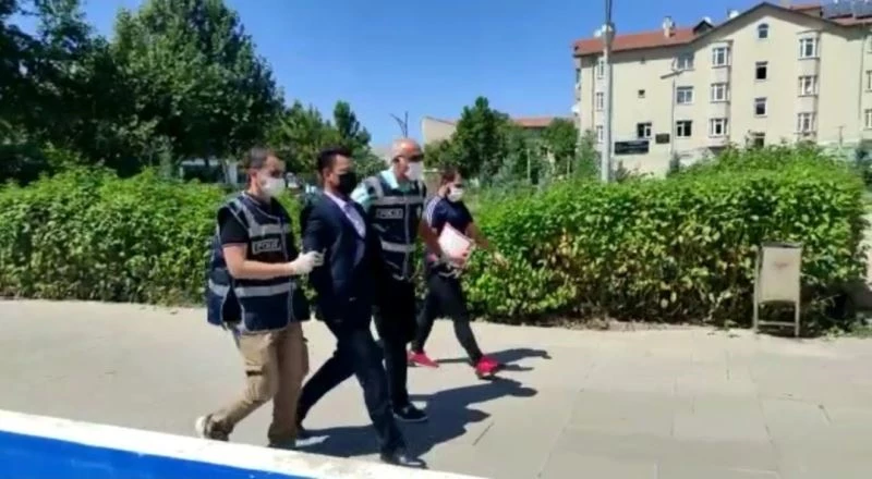 Evlenme vaadiyle kendisini kandırdığını ileri sürdüğü kadını öldüren zanlı tutuklandı
