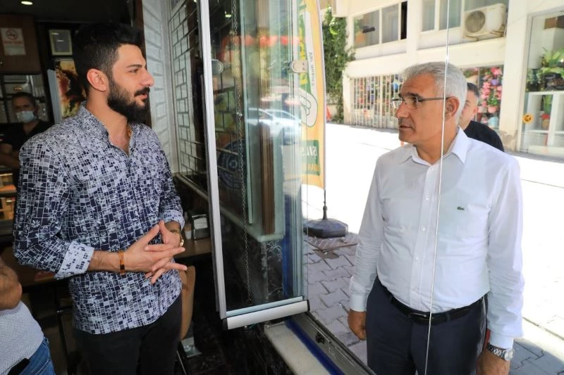 Başkan Güder, esnafların sorunlarını dinledi
