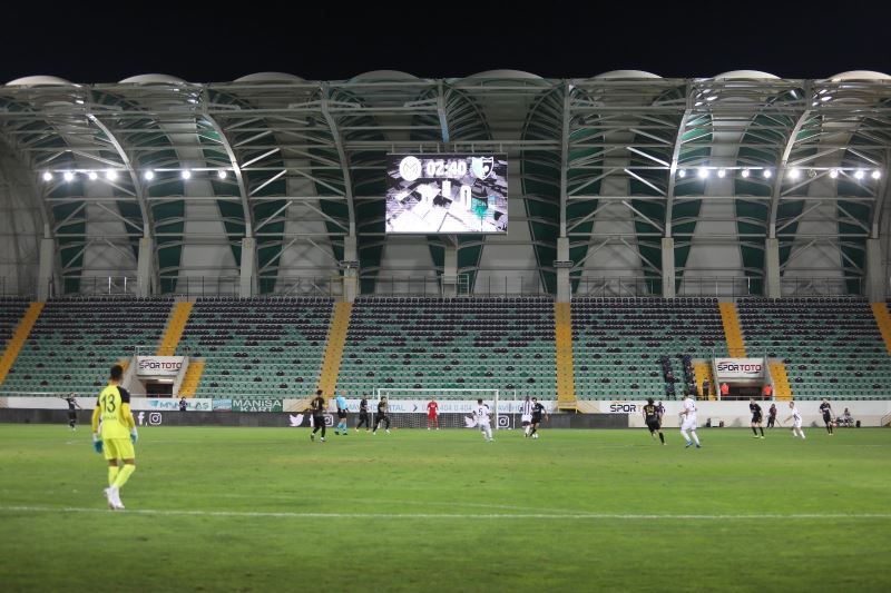 TFF 1. Lig: Manisa FK: 0 - Denizlispor: 0 (İlk yarı sonucu)
