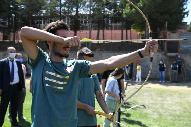 Uluborlu’da Menazır Şenliği yapıldı
