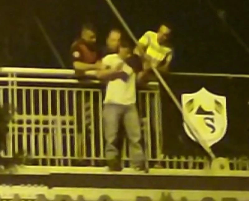 Polislerin geldiğini ruhu bile duymadı
