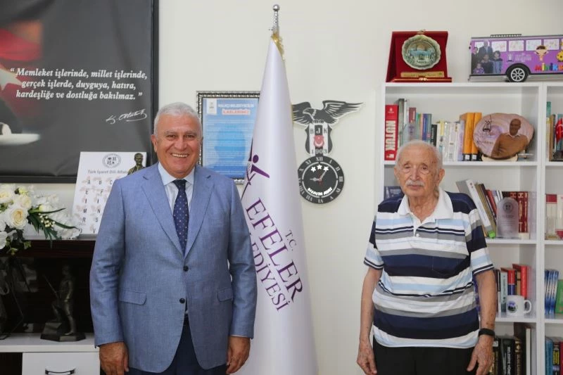 Atatürk’ün ender bulunan fotoğrafları Efeler’de sergilenecek
