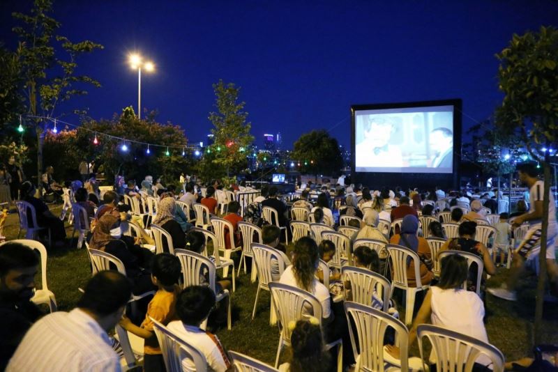 Eyüpsultan’da açık hava sinemalarıyla nostalji rüzgarı esti
