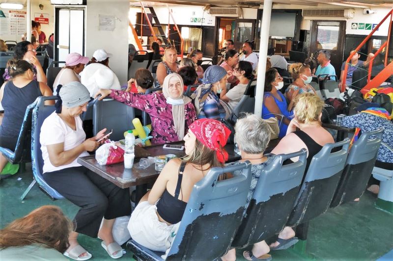 Süleymanpaşalı kadınlar Marmara Adası turunu çok sevdi
