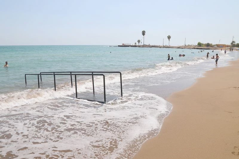 Engelliler, Pompeiopolis Plajından rahatlıkla denize girebilecek
