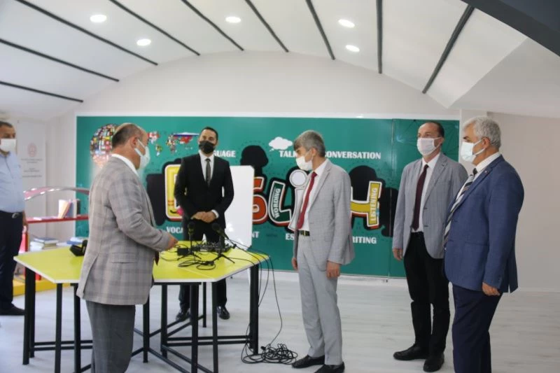 Kütahya BİLSEM’de “Yapay Zekayı Eğitimde Kullanma Projesi”
