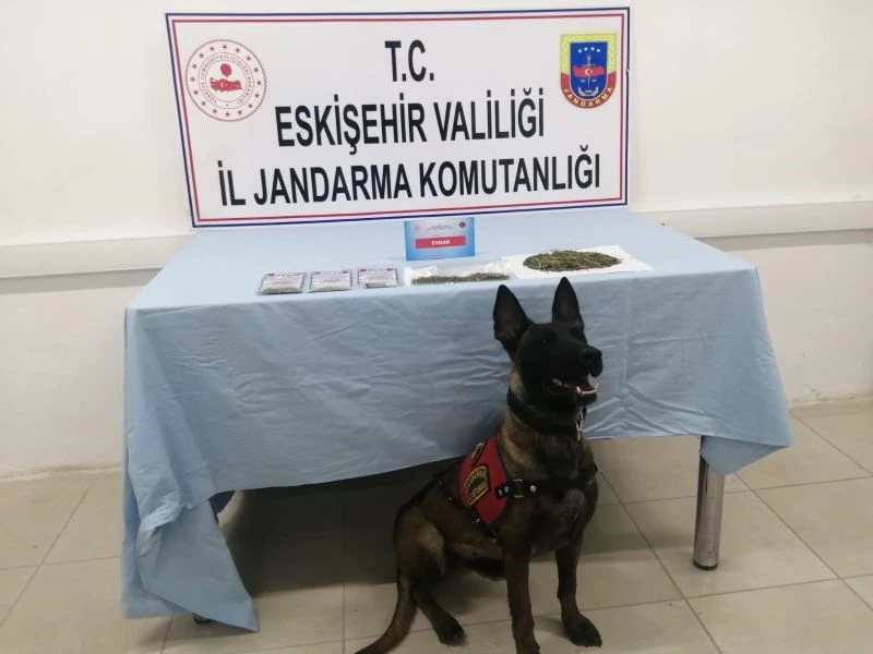 Satacağı uyuşturucuyu Alfa’dan saklayamadı
