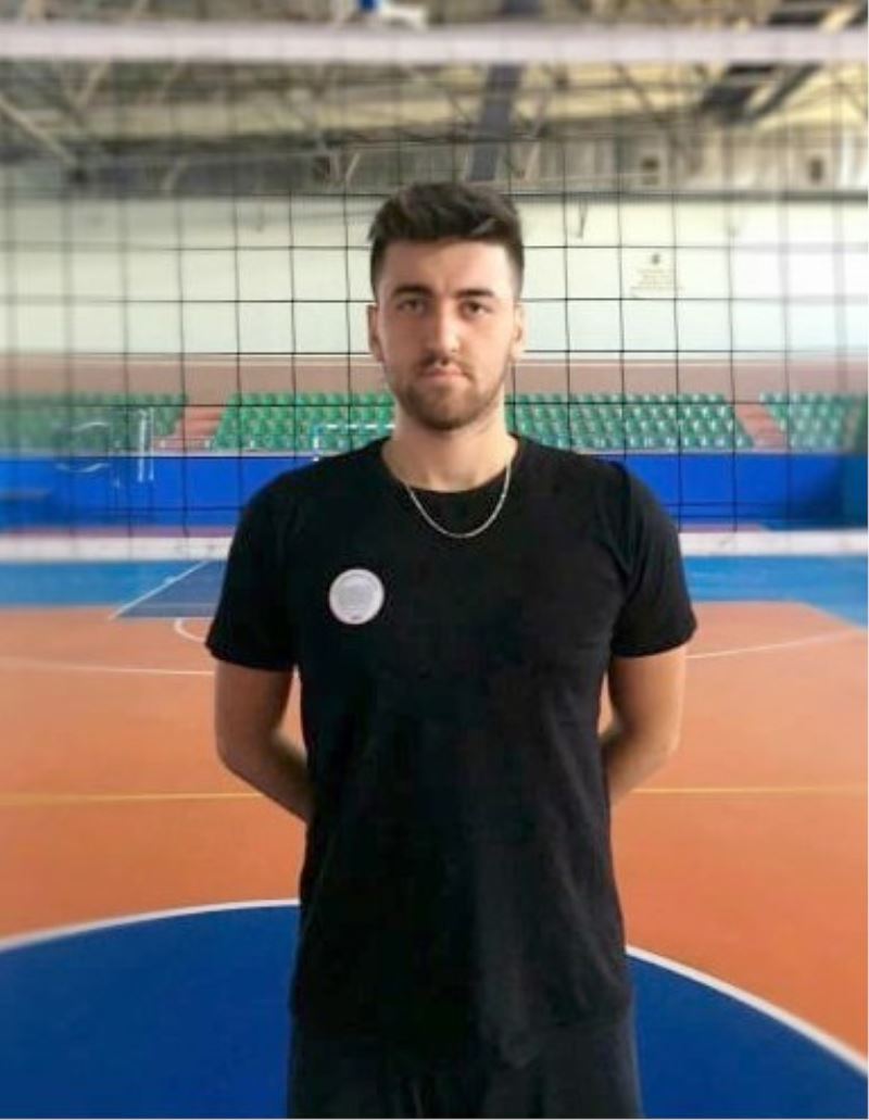 Kayserili Genç Voleybolcu Diyarbakır Yenişehir’e transfer oldu
