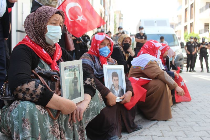 Vanlı anne: “Evladımı almadan geri adım atmıyorum, atmayacağım”
