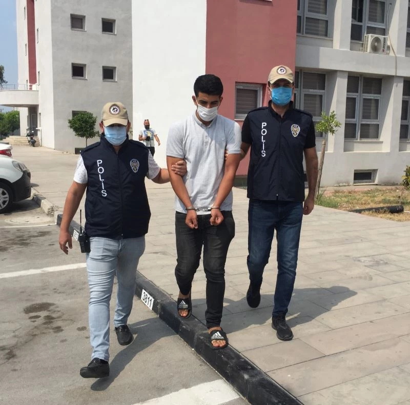 Sokak köpeğinden korktuğu için kaynar su dökmüş
