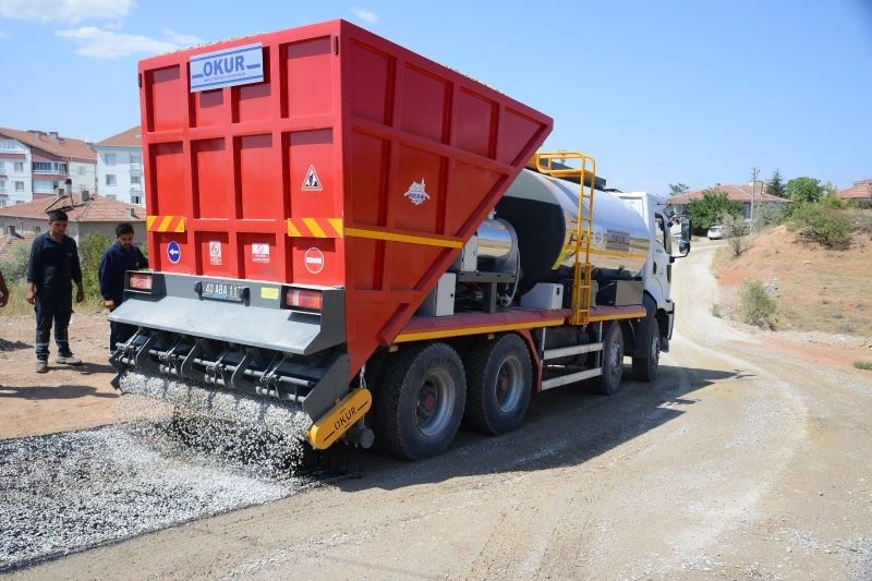 Belediye, Kombi Asfalt Serim Aracı ile şehirde asfaltı olmayan sokak bırakmayacak

