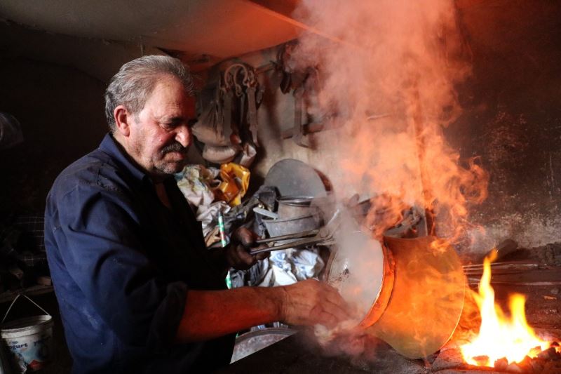 Mesleğinde 61 yılı devirdi, tek derdi çırak bulamamak
