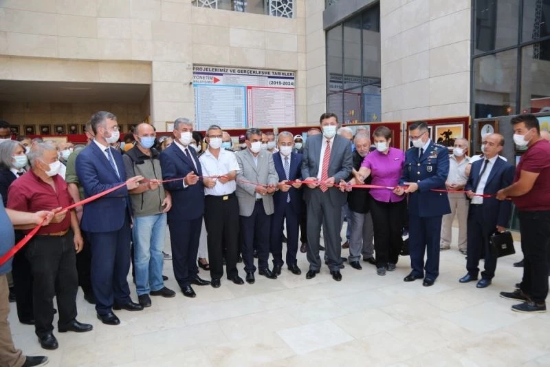 Kütahya’da “Kurtuluşun eşiği Dumlupınar” konulu sanat sergisi
