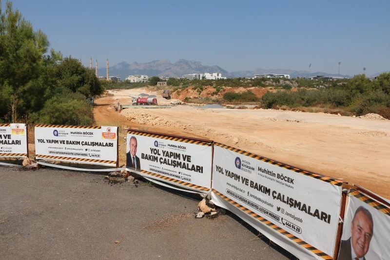 30 metre genişliğindeki yeni yol trafiği rahatlatacak
