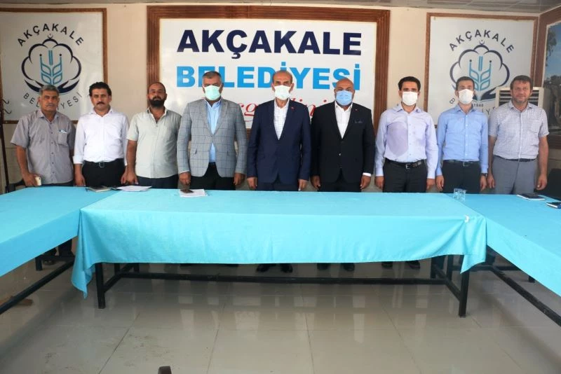 Akçakale Belediyesi’nden işçilere Barış Pınarı ve Pandemi ikramiyesi
