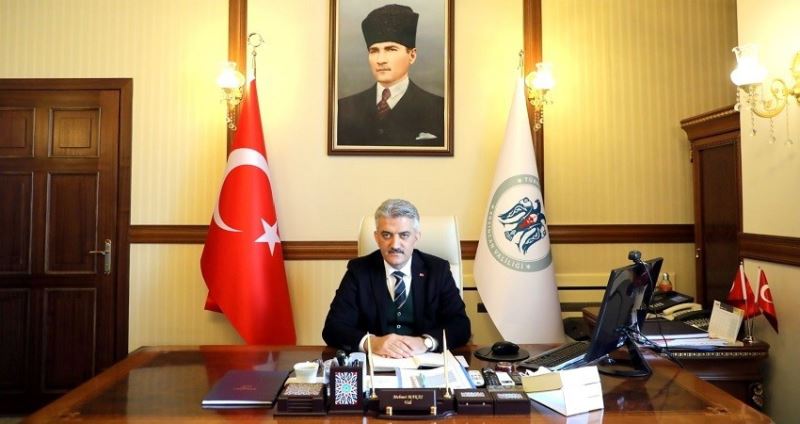 Vali Makas: “19 Mayıs’la başlayan Türk milletinin milli mücadelesi 30 Ağustos Zaferi ile taçlanmıştır”
