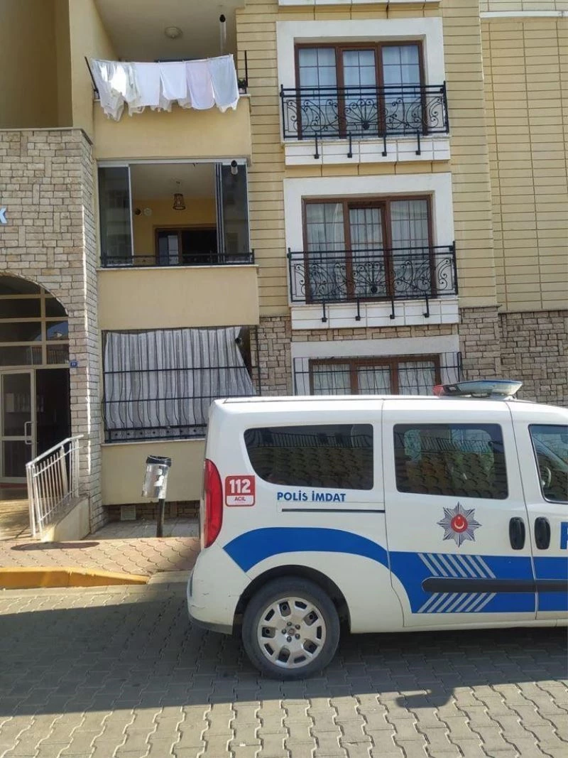 Hırsızlar gazetecilerin yaşadığı siteyi hedef aldı
