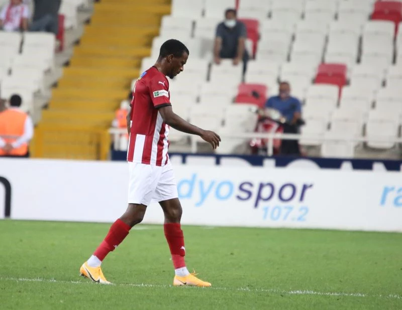 Sivasspor’da Kayode Fenerbahçe maçında yok
