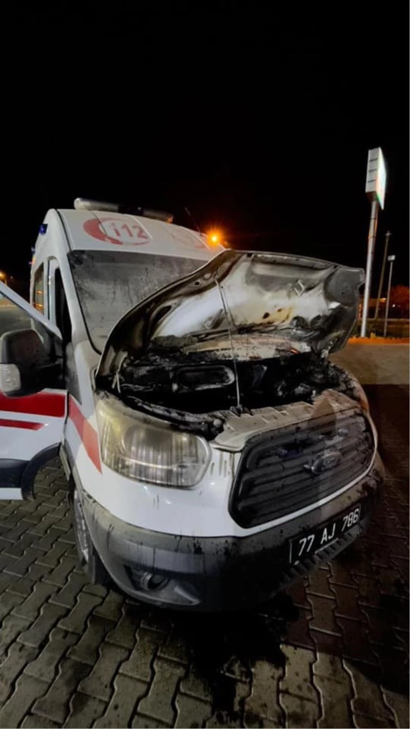 Antalya’ya desteğe giden 112 ambulansı alev aldı
