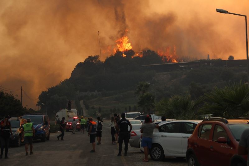 Alevler Milas’ta bulunan termik santrale ilerliyor
