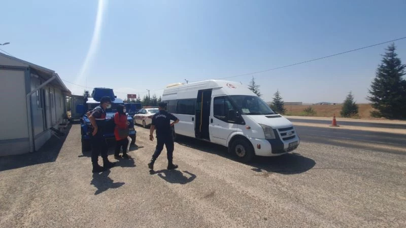 Kardeşinin HES kodu ile otobüste yakalandı
