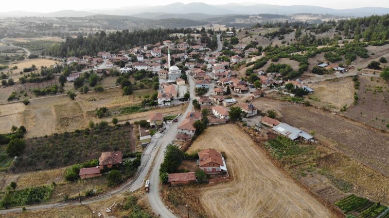 Evlerini taştan yapıp ömürlerine ömür katıyorlar
