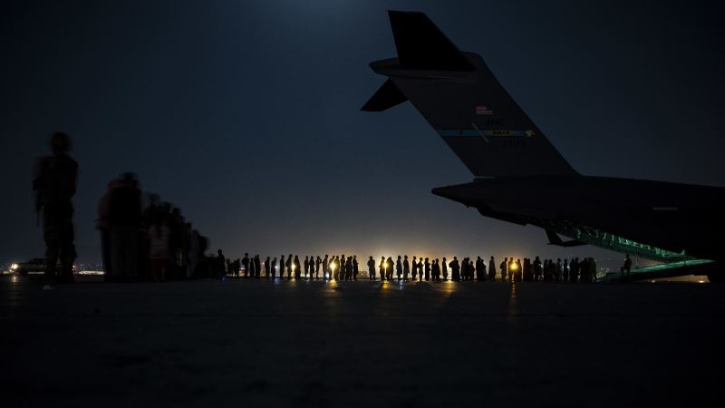 ABD 14 Ağustos’tan bu yana Afganistan’dan yaklaşık 116 bin 700 kişiyi tahliye etti
