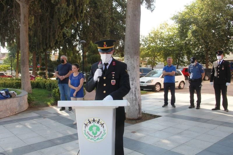 Zaferin coşkusu Manisa’nın ilçelerini de sardı
