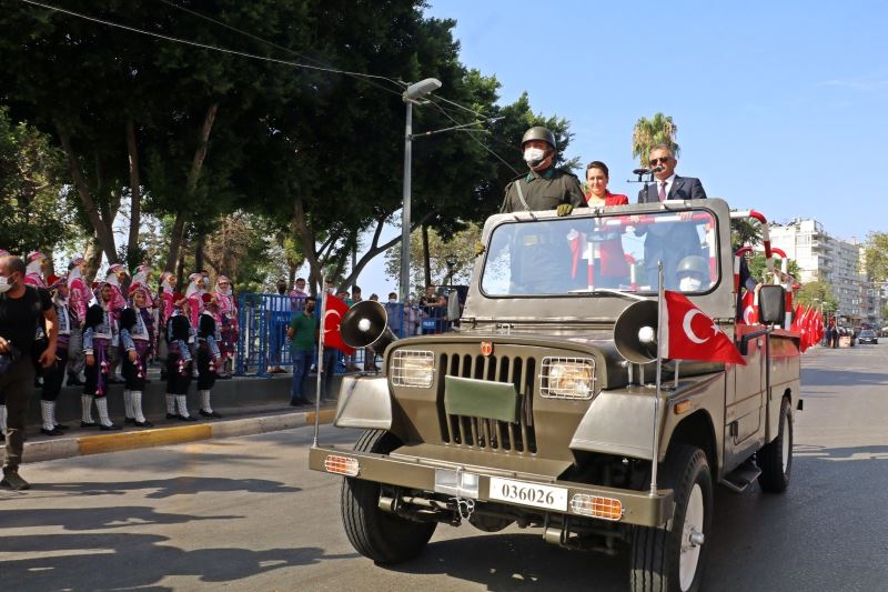 30 Ağustos coşkusu balkonlara taştı
