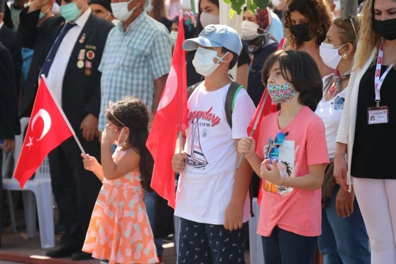 30 Ağustos Zafer Bayramı’nda komandolar caddeleri inletti
