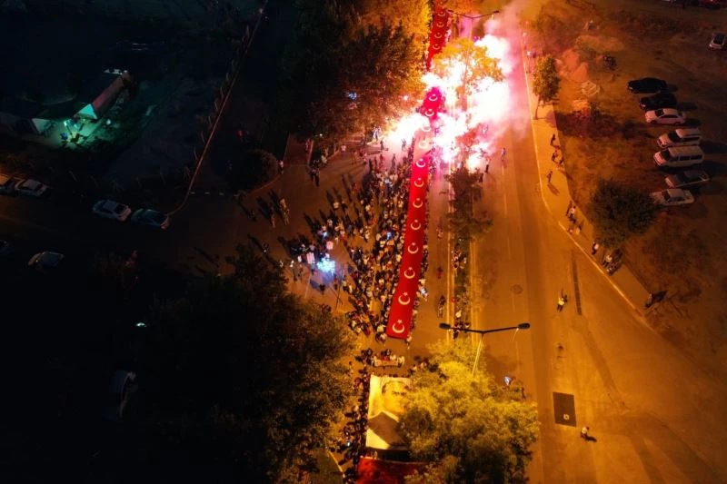 Merkezefendi büyük zaferin coşkusunu Athena ile yaşadı
