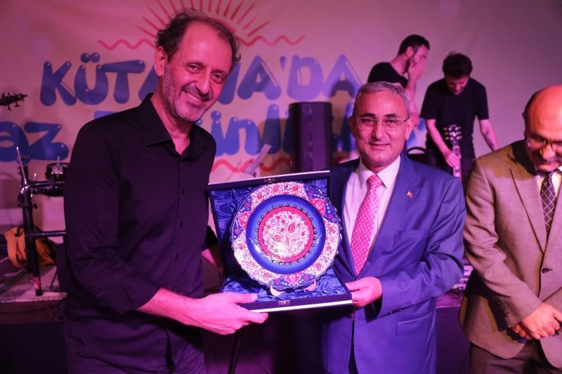 Kütahya’da Yücel Arzen konseri
