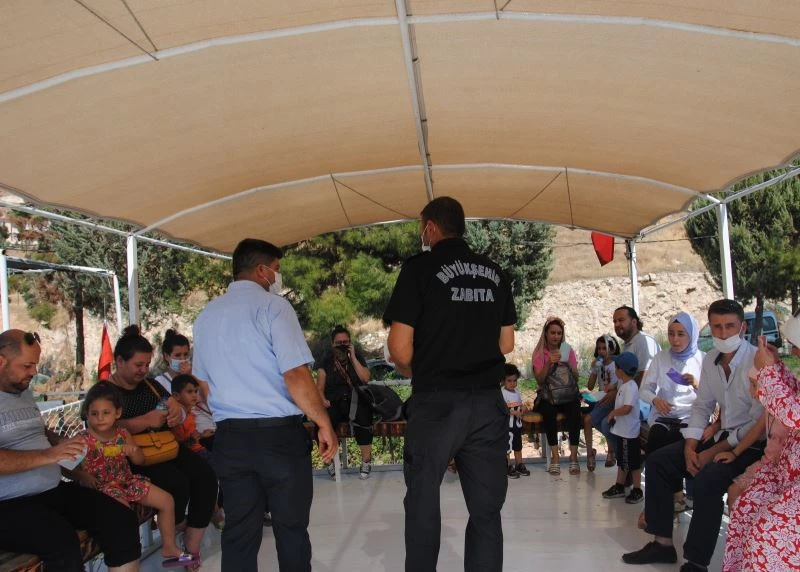 Halfeti’de lokanta ve teknelerde denetim
