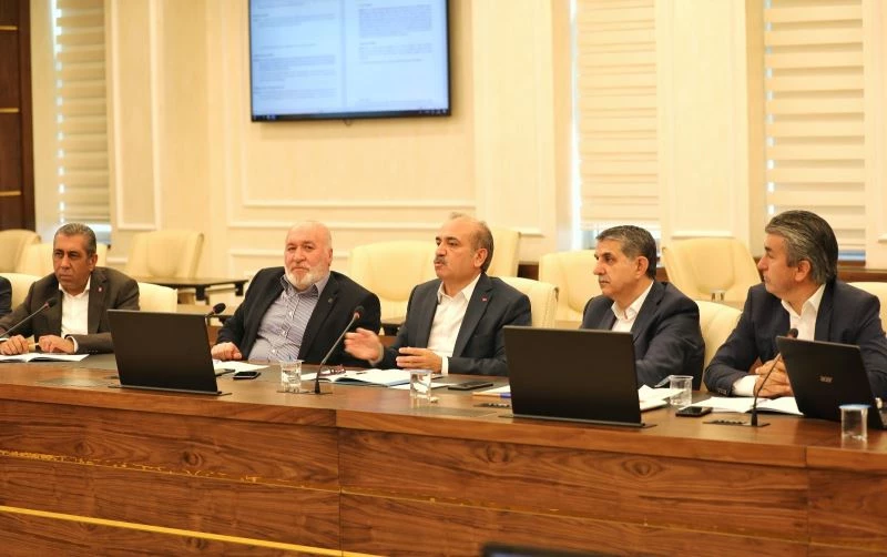 Büro Memur-Sen’in teklifleri Çalışma ve Sosyal Güvenlik Bakanlığında müzakere edildi
