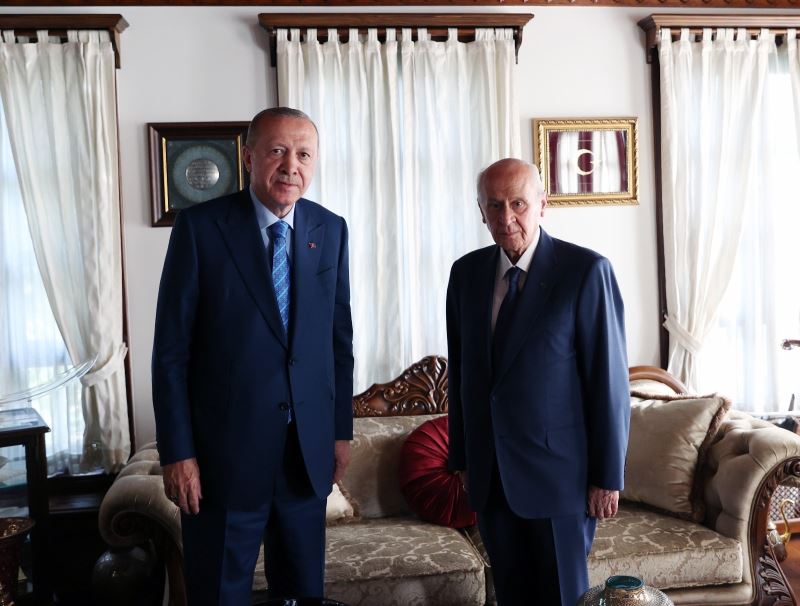 Cumhurbaşkanı Erdoğan, MHP Lideri Bahçeli’yi ziyaret etti
