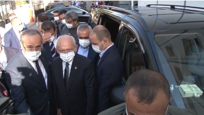 CHP Genel Başkanı Kılıçdaroğlu Türk Hava Kurumu’nu ziyaret etti
