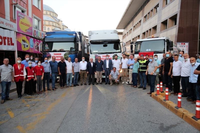 Gölcük’ten 2 tır yardım malzemesi dualarla uğurlandı
