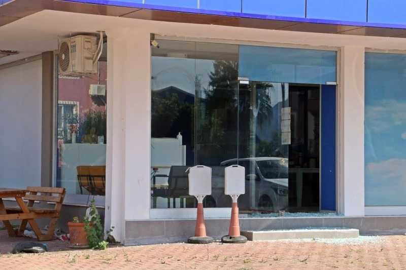 Azra’nın katil zanlısının iş yerine saldırı
