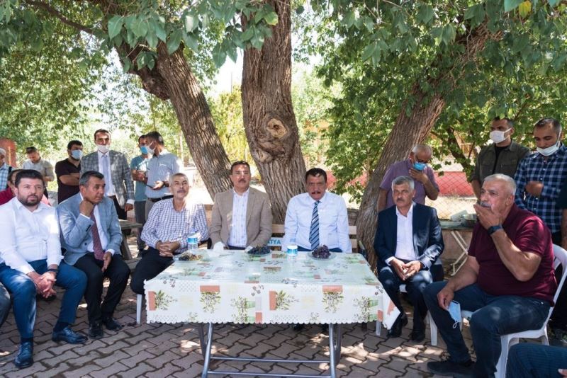 Başkan Gürkan, Arapgir ilçesinde incelemelerde bulundu
