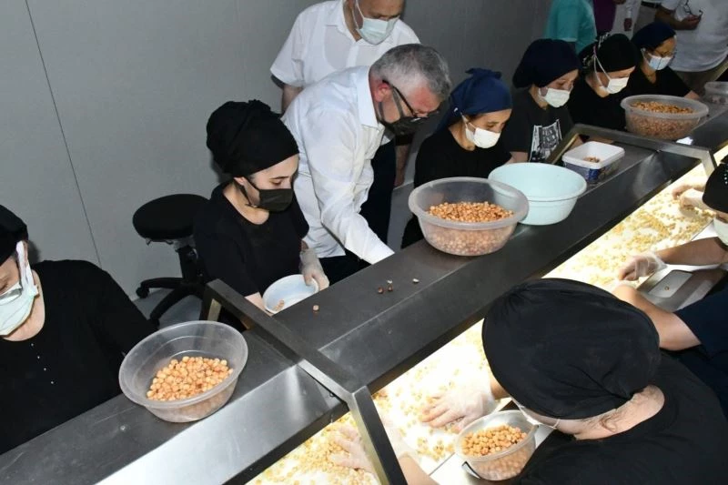 AK Parti Giresun Milletvekili Kadir Aydın, Tirebolu’da esnaf ziyareti gerçekleştirdi
