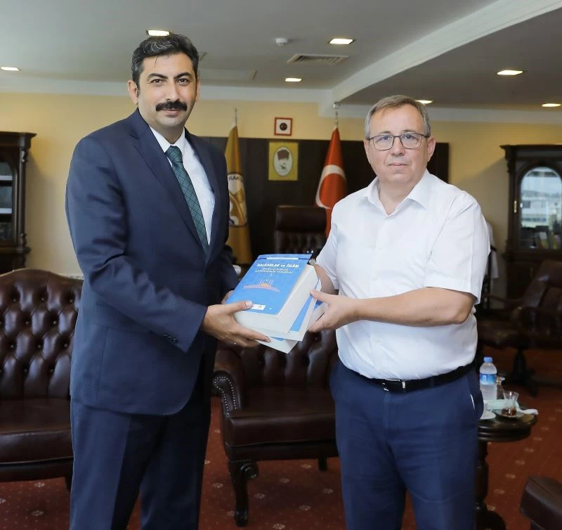 Başsavcı Çakmak, Rektör Tabakoğlu ile bir araya geldi
