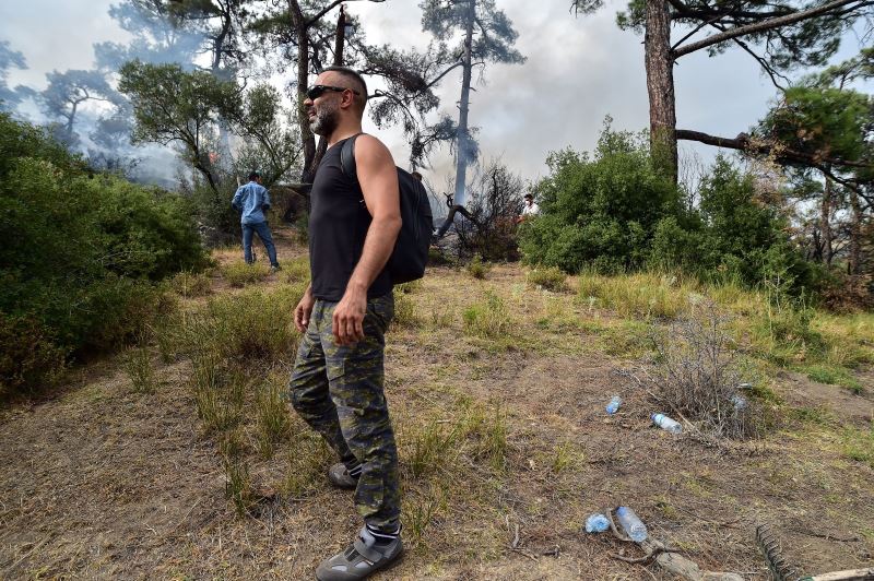 Oyuncu Umut Oğuz, orman yangınlarında provokatörlere karşı uyardı

